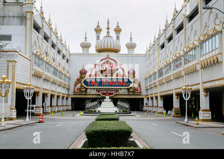 La clôture de Trump Taj Mahal casino resort et est vu complètement abandonnée. Depuis 2014 cinq casinos à Atlantic City. Banque D'Images