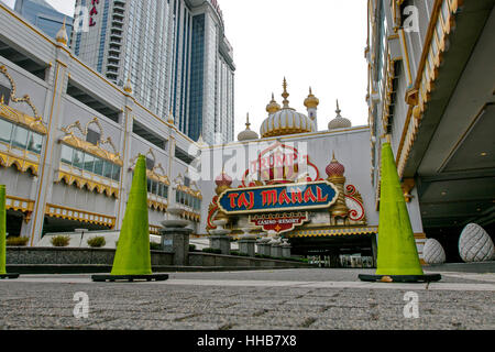 La clôture de Trump Taj Mahal casino resort et est vu complètement abandonnée. Depuis 2014 cinq casinos à Atlantic City. Banque D'Images