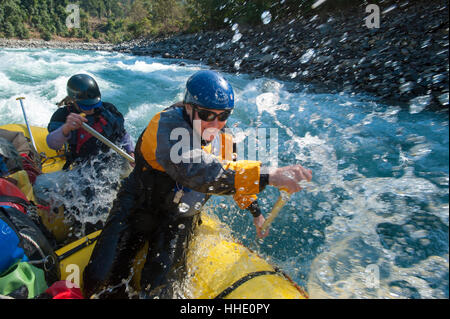 Rafting sur la rivière Karnali, ouest du Népal Banque D'Images
