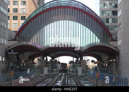 La station Canary Wharf Banque D'Images