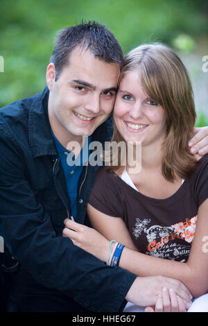 Couple amoureux, les jeunes Banque D'Images