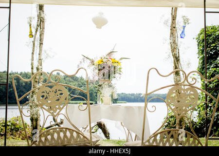 Décorations de mariage Floral - Hochzeitsblumendekorationen - Summer Party Decorations florales - Sommerparty-Dekoration Banque D'Images