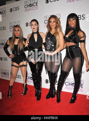 Los Angeles, CA, USA. 18 janvier, 2017. Lauren Jauregui, Dinah Jane Hansen, Ally, Brooke Hamilton Normani dans la salle de presse pour People's Choice Awards 2017 - Salle de presse, Microsoft Theatre L.A. Vivre, Los Angeles, CA, 18 janvier 2017. Credit : Elizabeth Goodenough/Everett Collection/Alamy Live News Banque D'Images