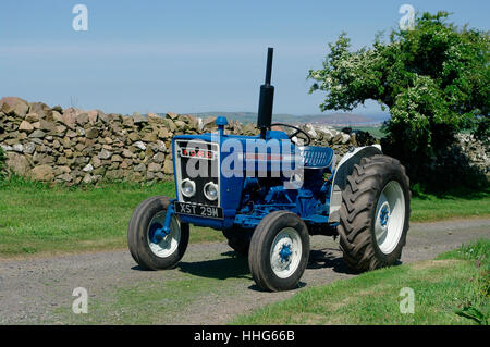 1974 tracteur Ford 3000 Banque D'Images