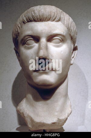Tibère (42 BC - AD 37), empereur romain de 14 à 37 Ma. Naissance Tiberius Claudius Nero, un Claudian, Tibère était le fils de Tiberius Claudius Nero et de Livie. Sa mère divorcée Nero et Octavian mariés, connu plus tard sous le nom de Auguste, en 39 avant J.-C., faisant de lui un beau-fils d'Octave. Banque D'Images