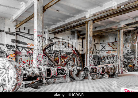 L'usine délabrée, abandonnée warhouse industrielle Banque D'Images