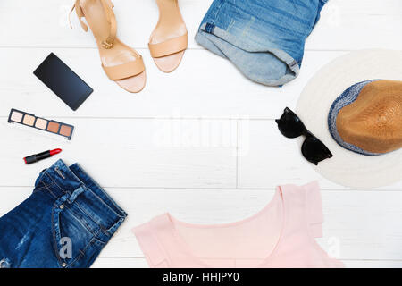 La mode féminine Vêtements et accessoires, vue supérieure avec copie espace Banque D'Images