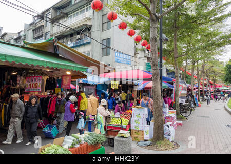 Taipei, DEC 28 : marché traditionnel près de Temple WunChang le Déc 28, 2016 à Taipei, Taïwan Banque D'Images