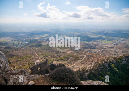 Une vue sur la montagne de Buffavento Kyrenia Castle dans le nord de Chypre. Banque D'Images