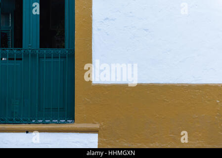 Mur de la maison colorée, Olinda, site du patrimoine mondial de l'UNESCO, de l'état de Pernambuco, Brésil, Amérique du Sud Banque D'Images