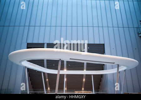 L'intérieur du nouveau Crick Institute. La Francis Crick Institute est un centre de recherche biomédicale de Londres. Banque D'Images