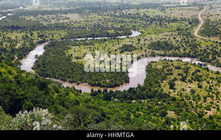 Au-dessus de la rivière Mara, Mara Triangle, Maasai Mara National Reserve, Kenya, comté de Narok Banque D'Images