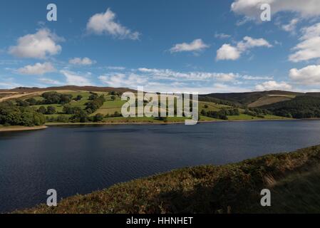 Parc national de Peak District, un lieu de prédilection pour les voyages en famille week-end. Banque D'Images