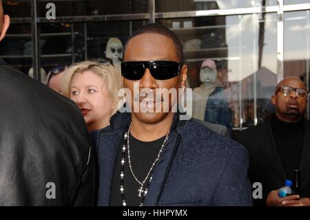 Los Angeles, USA. 19 Jan, 2017. Eddie Murphy à la cérémonie d'intronisation de son étoile sur le Hollywood Walk of Fame à Los Angeles. Crédit : Michael Germana/Everett Collection/Alamy Live News Banque D'Images