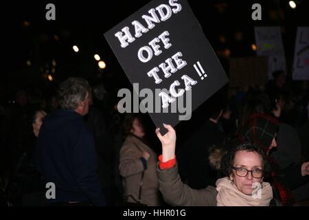 Trump protester sur Inauguration Eve, New York, USA Banque D'Images