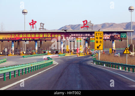 Péage autoroute, Zhongwei, province de Ningxia, Chine Banque D'Images