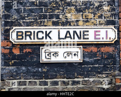 Brick Lane Street Sign London E1, en anglais et en bengali Banque D'Images