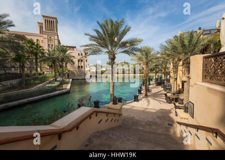 Dubaï, Émirats arabes unis - le 18 janvier 2017:vue du Souk Madinat Jumeirah, DUBAÏ, ÉMIRATS ARABES UNIS Banque D'Images