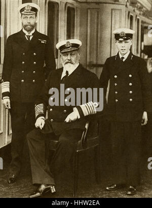 Le roi Édouard VII avec son fils George V et son petit-fils le Prince de Galles (pour devenir Edward VII avant d'abdiquer) sur le yacht royal peu avant sa mort en 1910 Banque D'Images