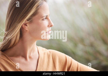 Close up smiling blonde woman Banque D'Images