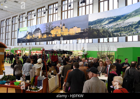 Berlin, Allemagne. 21 Jan, 2017. Les visiteurs dans le hall de l'Thurngia La Semaine verte à Berlin, Allemagne, 21 janvier 2017. Photo : Rainer Jensen/dpa/Alamy Live News Banque D'Images
