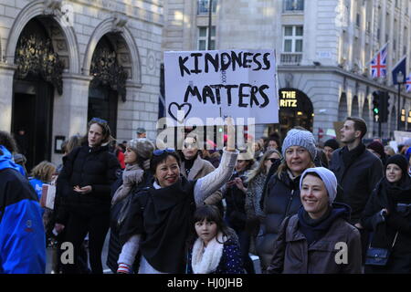 Londres, Royaume-Uni. 21 janvier, 2017. Marche mondiale des femmes à Londres. Credit : Amy Kirbyshire/Alamy Live News Banque D'Images