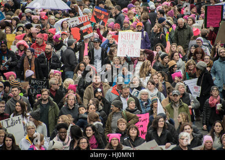 Washington, USA. 21 Jan, 2017. Washington, DC, le 21 janvier 2017, USA : des centaines de milliers d'hommes, de femmes et d'enfants sont venus à Washington DC pour participer à la Marche des femmes. Patsy Lynch/ Alamy Crédit : Patsy Lynch/Alamy Live News Banque D'Images