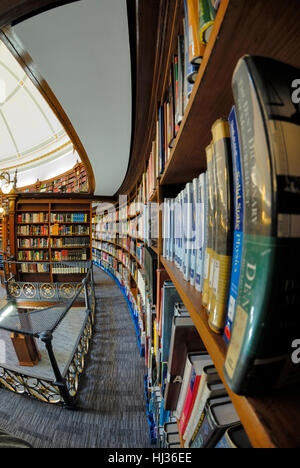 Picton Salle de lecture, une partie de la bibliothèque centrale de Liverpool. Banque D'Images