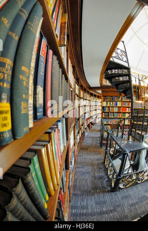 Picton Salle de lecture, une partie de la bibliothèque centrale de Liverpool. Banque D'Images