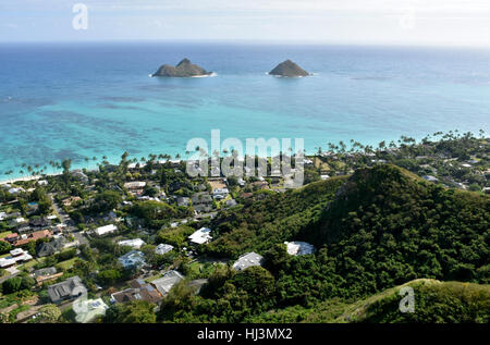 Voir d'Mokuluas casemate de îles, sentier Plage Lanikai, Oahu, Hawaii, USA Banque D'Images