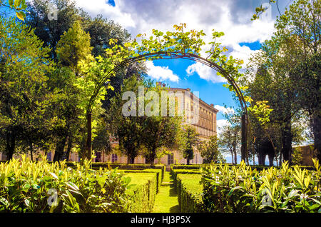 Giardino all' italiana ou jardin italien Type de jardin formel Banque D'Images