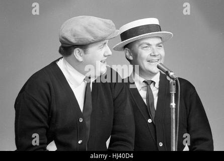 Chuck McCann (gauche) et Bob McFadden Banque D'Images