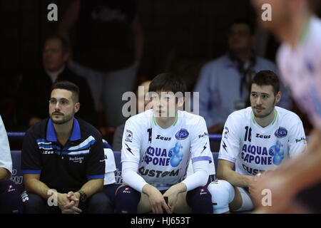 Latina, Italie. 15 Jan, 2017. Yuki Ishikawa (Top Volley Volley-ball volley-ball italien) : Ligue Serie A match entre Top Volley Latina et de Gi Group Monza à PalaBianchini à Latina, Italie . Credit : Hirano et Yoshihige/AFLO/Alamy Live News Banque D'Images