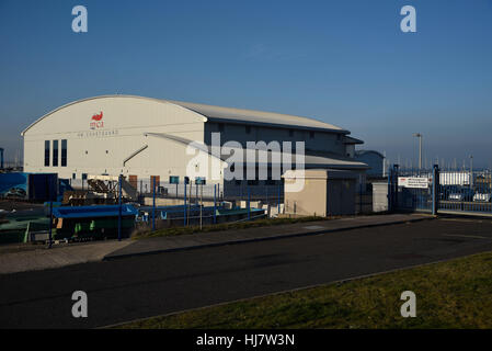 HM base d'hélicoptères de la Garde côtière, Portland, Dorset, UK Banque D'Images