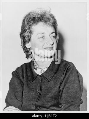 Betty Friedan (1921-2006) écrivain féministe et activiste américain, sa meilleure vente de livre 'La mystique féminine" publié en 1963 a ouvert la voie à la seconde vague du mouvement féministe aux Etats-Unis. Banque D'Images