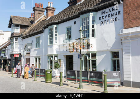 Restaurant à demander l'ancien 15ème siècle Olde Kings Head Hotel, Carfax, Horsham, West Sussex, Angleterre, Royaume-Uni Banque D'Images