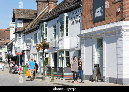 Restaurant à demander l'ancien 15ème siècle Olde Kings Head Hotel, Carfax, Horsham, West Sussex, Angleterre, Royaume-Uni Banque D'Images