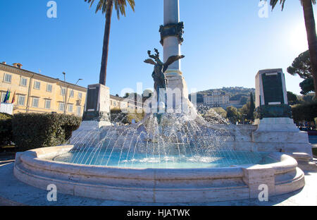 Monumento ai Prodi, Frascati Fontana dell'Episcopio sur la place principale. Banque D'Images