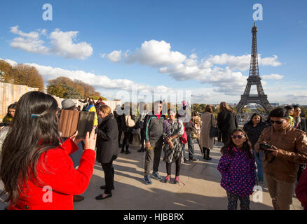 TOURISTES INDIENS À PARIS Banque D'Images