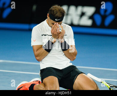 Melbourne, Australie. 25 Jan, 2017. Rafael Nadal Espagne livres de son 5ème demi-finale à l'Open d'Australie à Melbourne Park, Melbourne, Australie. Crédit : Frank Molter/Alamy Live News Banque D'Images