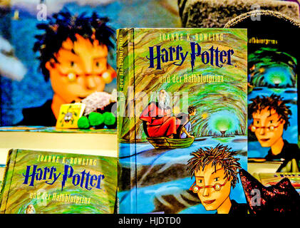 Rowling, couverture de l'édition allemande de "Harry Potter et le Prince de Sang-Mêlé" (H.P. und der Halbblutprinz) Banque D'Images