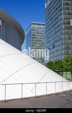 Philharmonie de Luxembourg sur le plateau de Kirchberg Banque D'Images