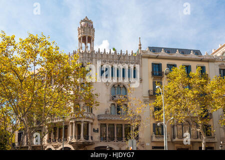 La Casa Lleó Morera est un bâtiment conçu par l'architecte moderniste Lluís Domènech i Montaner, Barcelone, Espagne. Banque D'Images