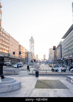 Vue de la ville de Milan à la tombée de la centrale de Milan, l'hiver. Banque D'Images