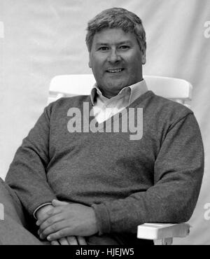 AJAXNETPHOTO. Juin, 1985. HAMBLE POINT, EN ANGLETERRE. - BRITISH YACHTSMAN CHAY BLYTH, MEMBRE DE L'ÉQUIPAGE DU DÉFI de Virgin Atlantic BATEAU DE MOTEUR. PHOTO:JONATHAN EASTLAND/AJAX REF:8506 8 Banque D'Images