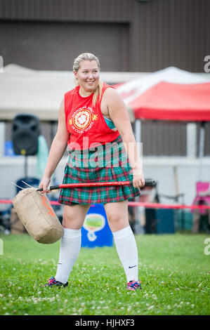 Manitoba Association des sports celtiques écossais organisé pendant le festival Folklorama jeux lourds Banque D'Images