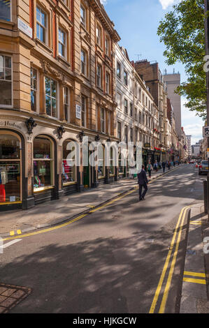 Jermyn Street à Westminster à Londres, la maison de vêtements pour hommes à Londres. Banque D'Images