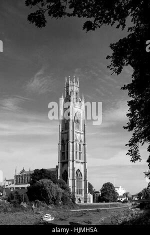 Coucher de soleil sur l'église St Botolphs ( Boston Stump ), la ville de Boston, Lincolnshire Banque D'Images