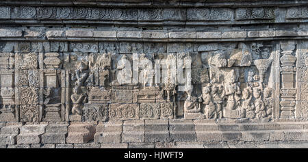 Wall relief, Temple de Borobudur, Yogyakarta, Java, Indonésie Banque D'Images