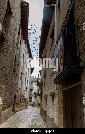 Rues de Valderrobres village, province de Teruel, Aragon, Espagne. Banque D'Images